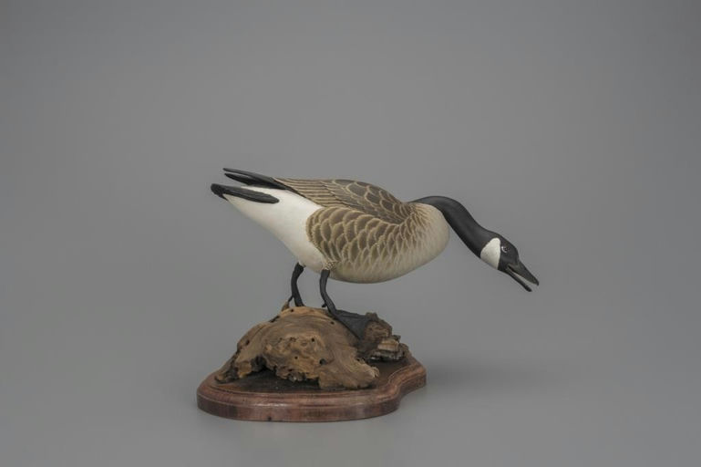 Oliver Lawson – Standing Quarter-Size Goose – 2018