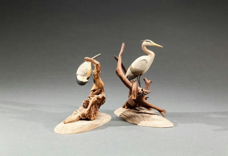 Wendell Gilley – Miniature Great Blue Heron and Chickadee – 2015
