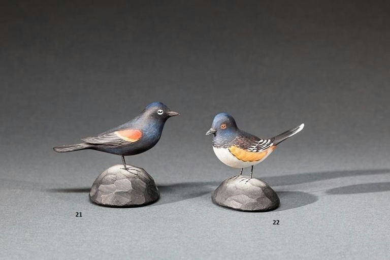 Elmer Crowell – Miniature Red-Winged Black Bird – 2015