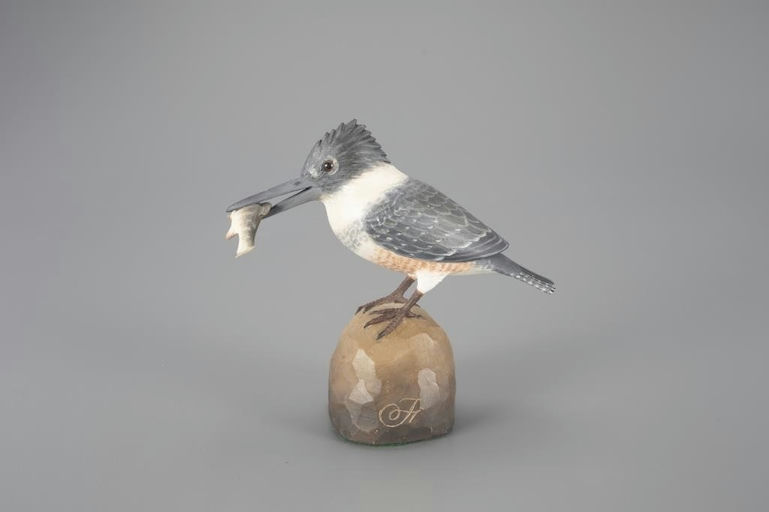 Frank Finney – Life-Size Kingfisher with Minnow – 2024