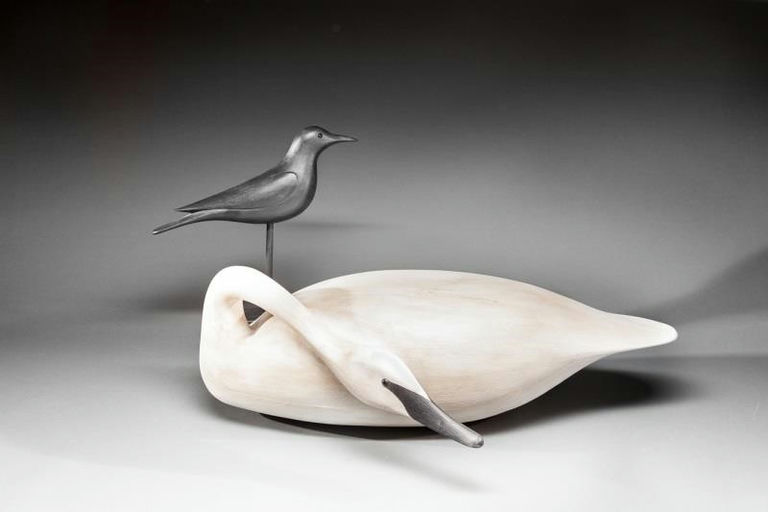 Jamie Hand – Swan and Crow – 2016
